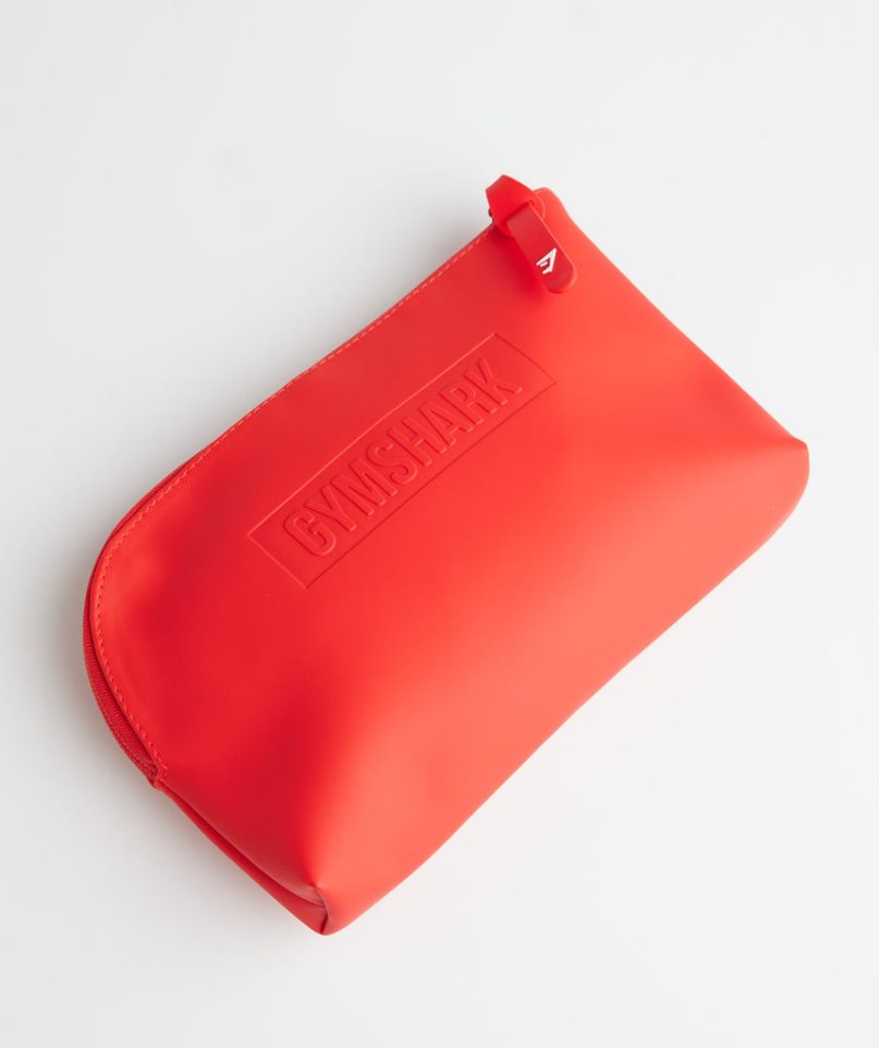 Gymshark Everyday Zip Pouch Wash Bag Red | CA 3601N7